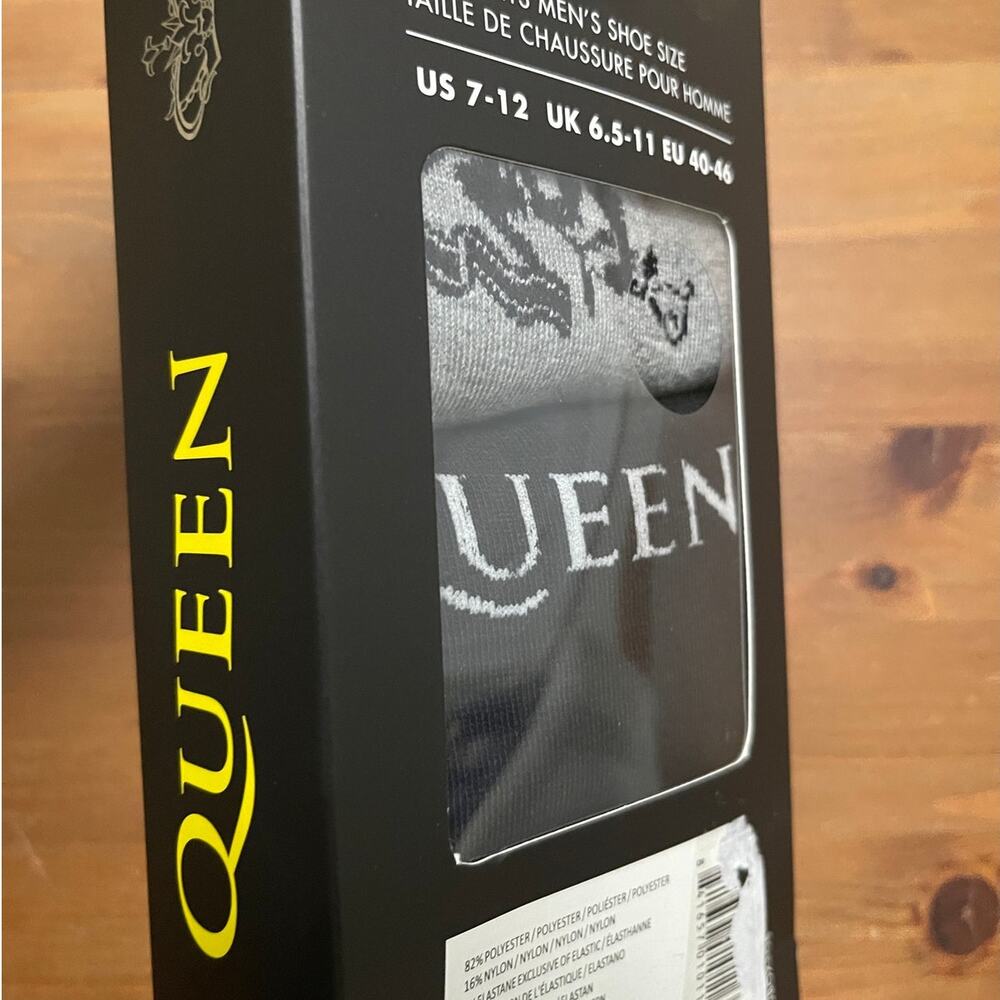 Queen Knit Crew Socks 3 Pairs NEW in Box Perri's Mens Black Work Music Band Gift - Picture 3 of 11